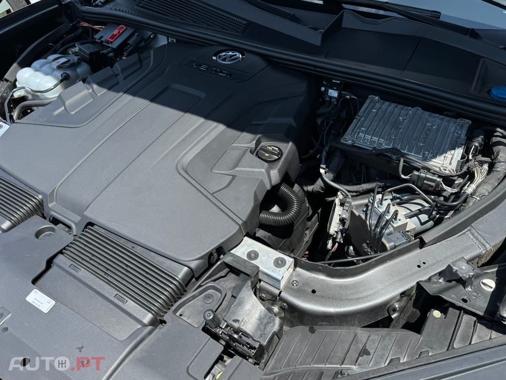Volkswagen Touareg 3.0 TDI V6 R-Line