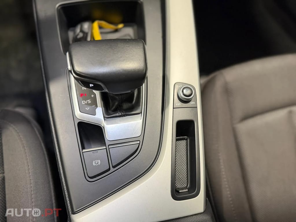 Audi A4 Avant 35 TDI S TRONIC