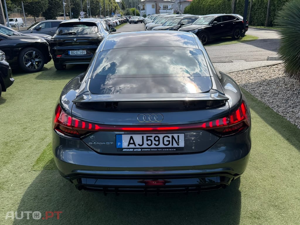 Audi E-Tron GT quattro
