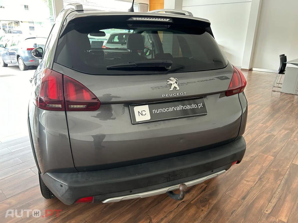 Peugeot 2008 1.2 PureTech Allure