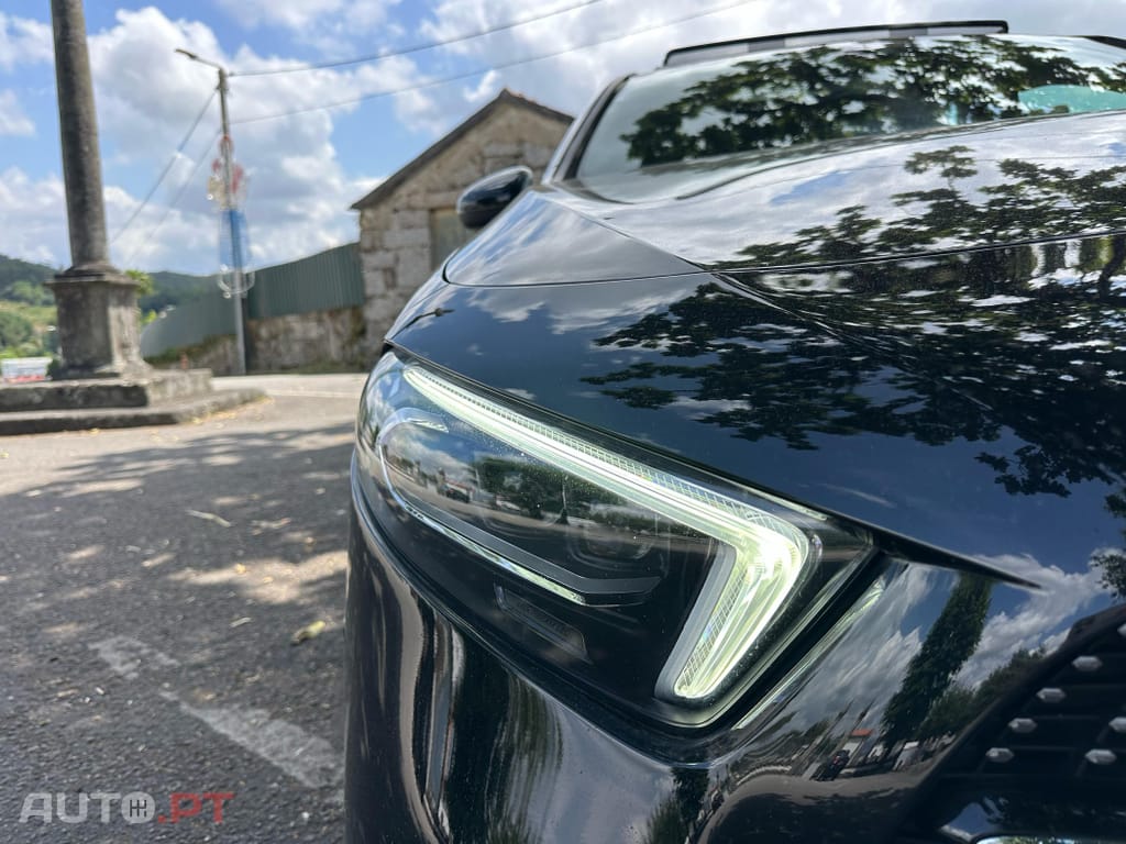 Mercedes-Benz A 250 e AMG Line