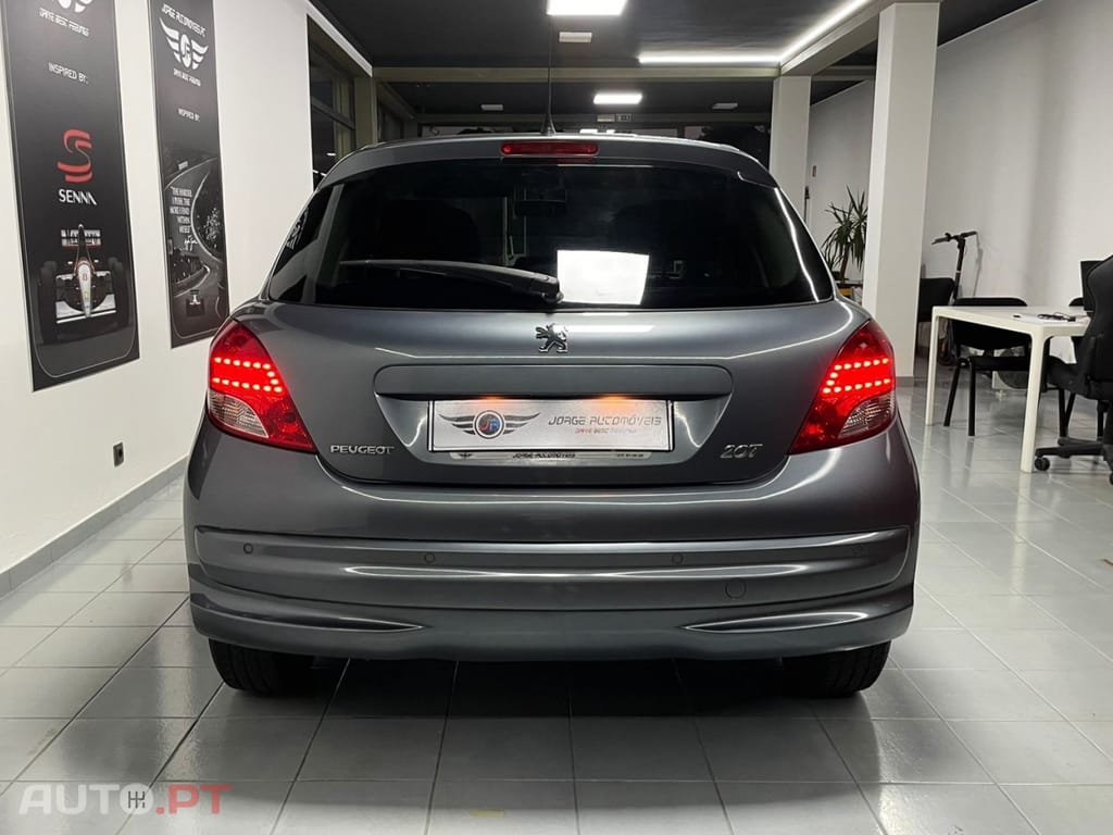 Peugeot 207 1.4 HDi SE Sportium