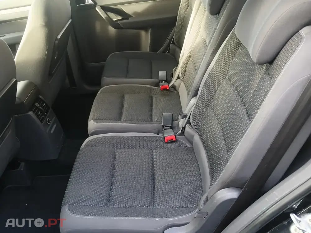 Volkswagen Touran 1.6 TDI Blue.Highine 7L