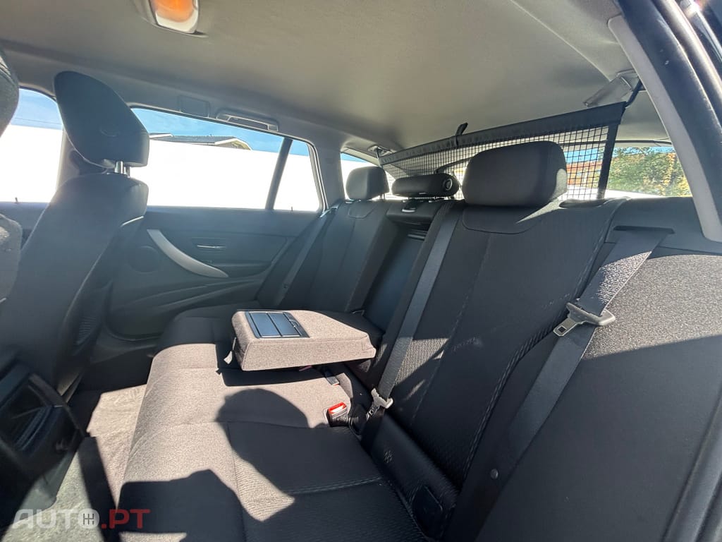 BMW 318 d Touring Line Sport Shadow Auto