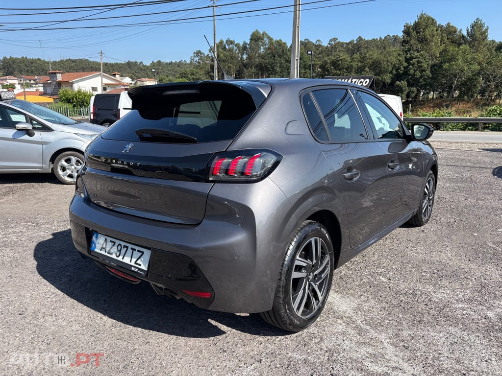 Peugeot 208 1.2 PureTech Allure Pack EAT8