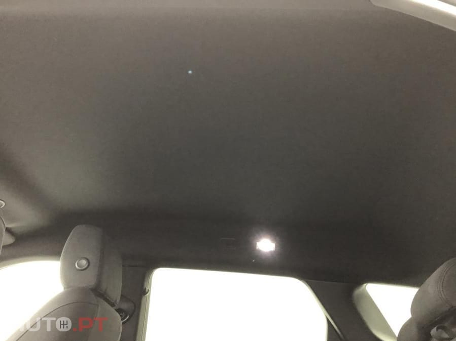 Land Rover Evoque 1.5 P300e AWD R-Dynamic Auto