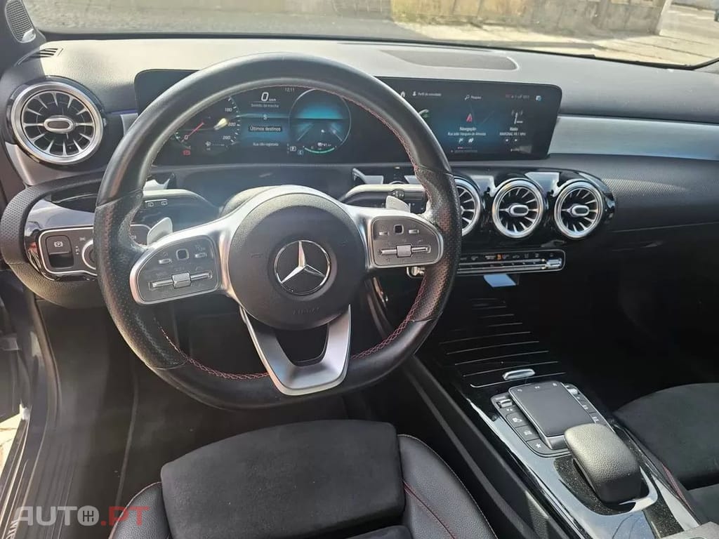 Mercedes-Benz A 250 e AMG Line