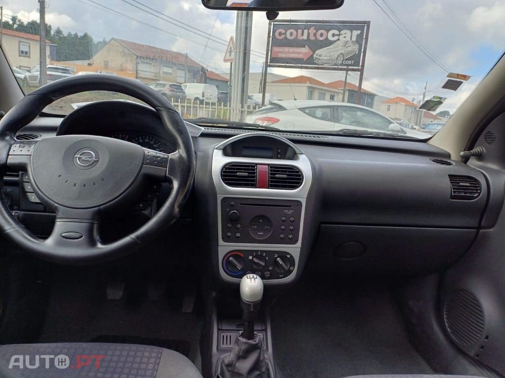 Opel Corsa 1.7 DTi 16V Elegance — fotografia 4