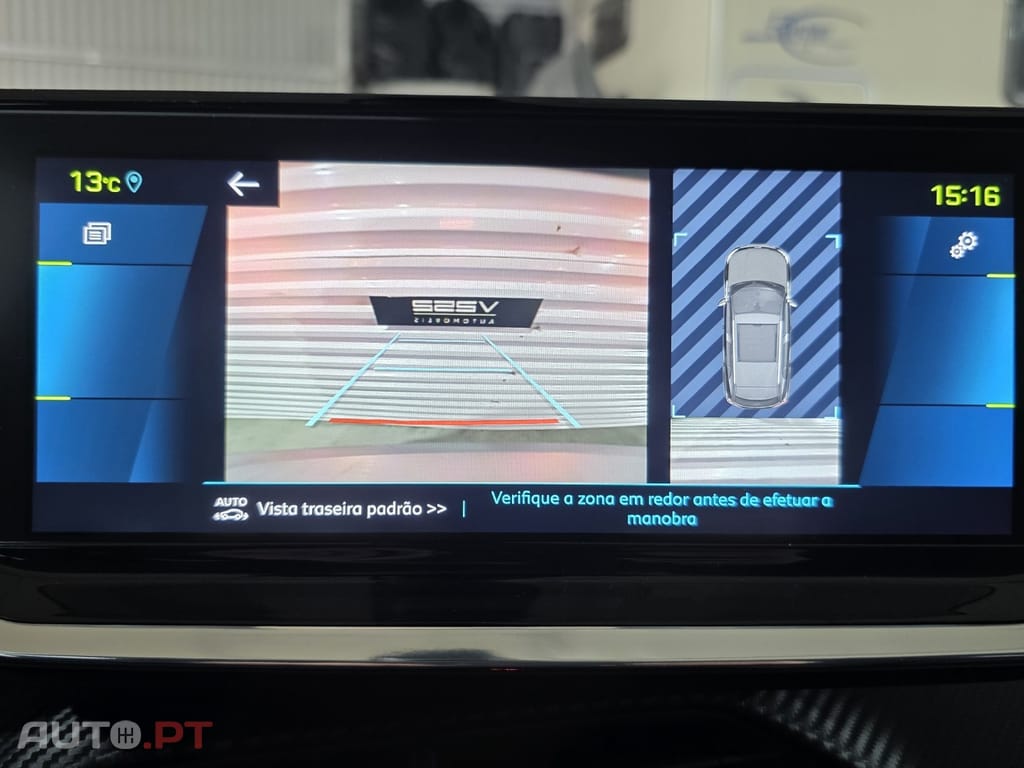 Peugeot E-2008 50 kWh Allure Pack