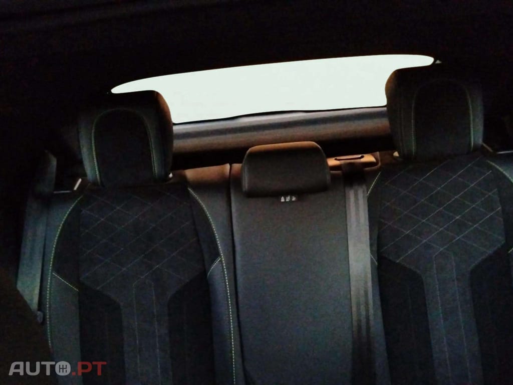 Peugeot E-208 50 kWh GT Pack