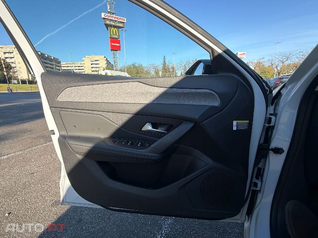 Peugeot 308 SW 1.6 Hybrid Allure Pack