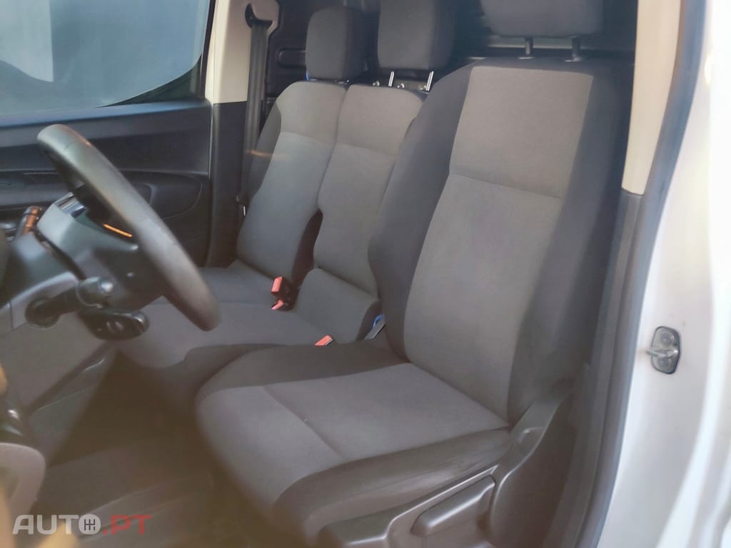 Peugeot Partner 1.5 BlueHDi Premium Longa