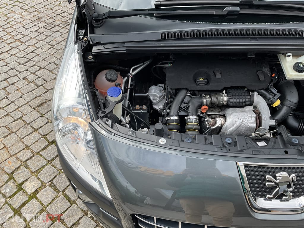 Peugeot 3008 1.6 HDi Premium