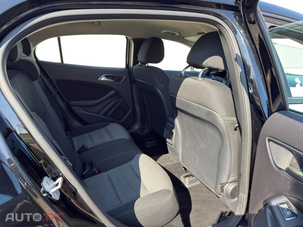 Mercedes-Benz GLA 180 d