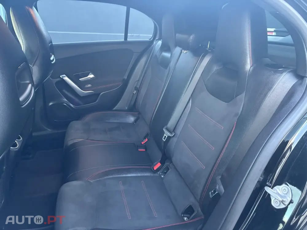 Mercedes-Benz A 250 E AMG Line