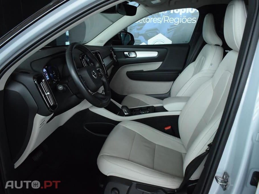 Volvo XC40 1.5 T5 PHEV R-Design Expression