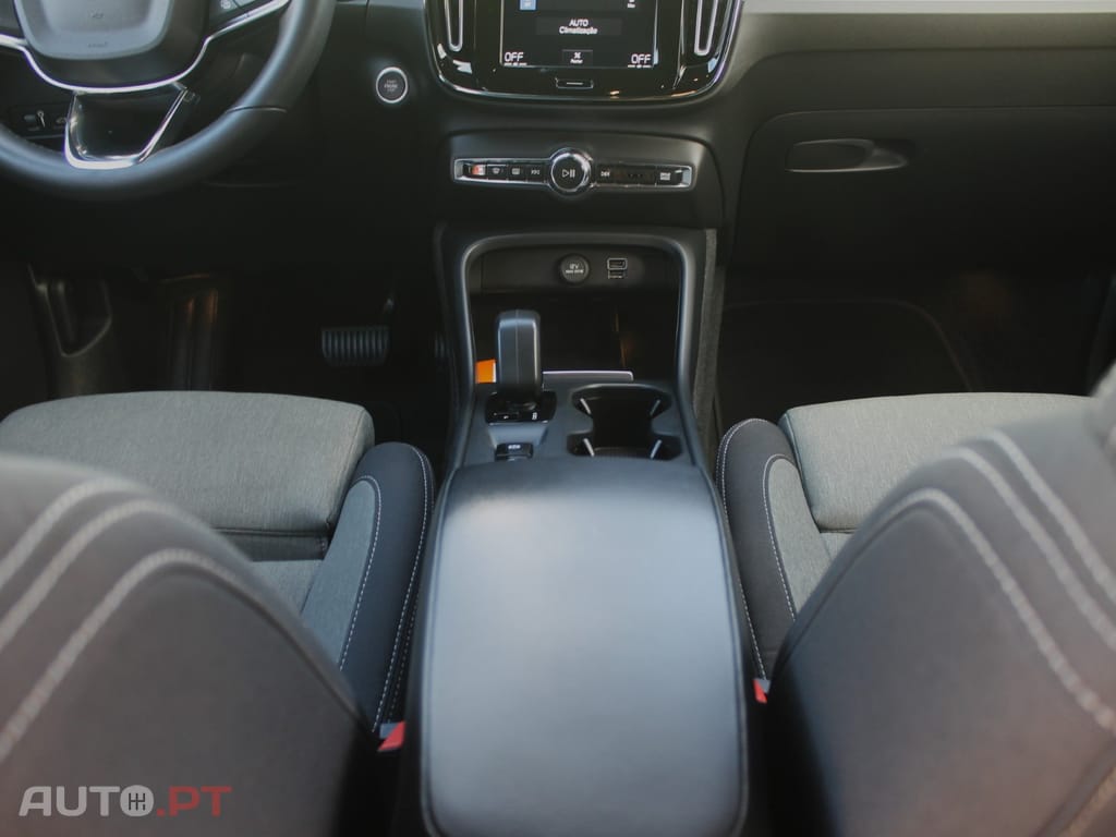 Volvo XC40 1.5 T4 PHEV Core