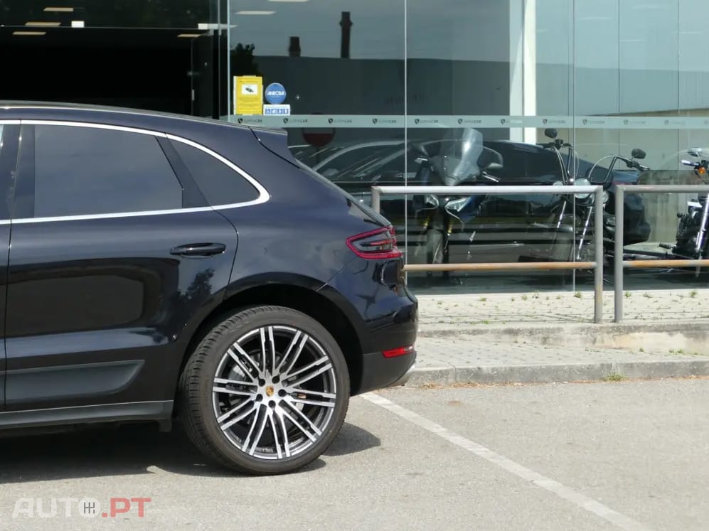 Porsche Macan S