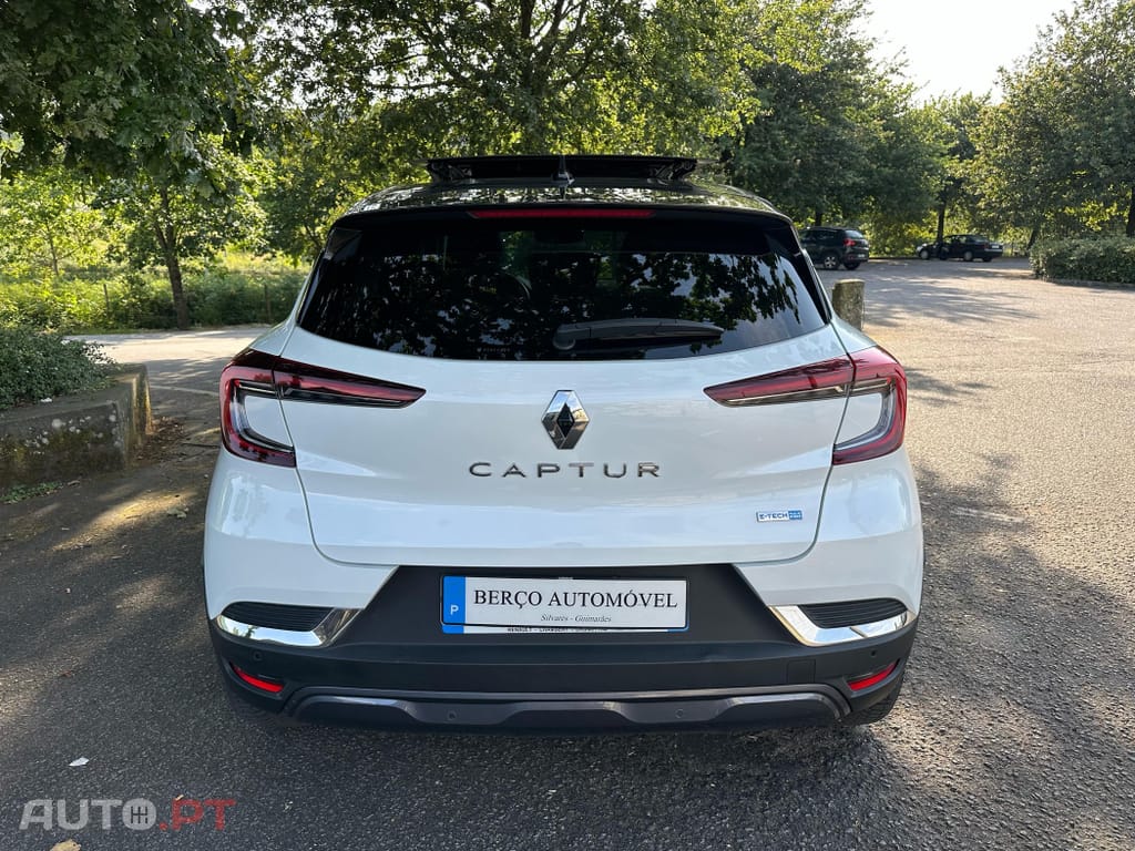 Renault Captur 1.6 E-Tech Plug-In Initiale Paris