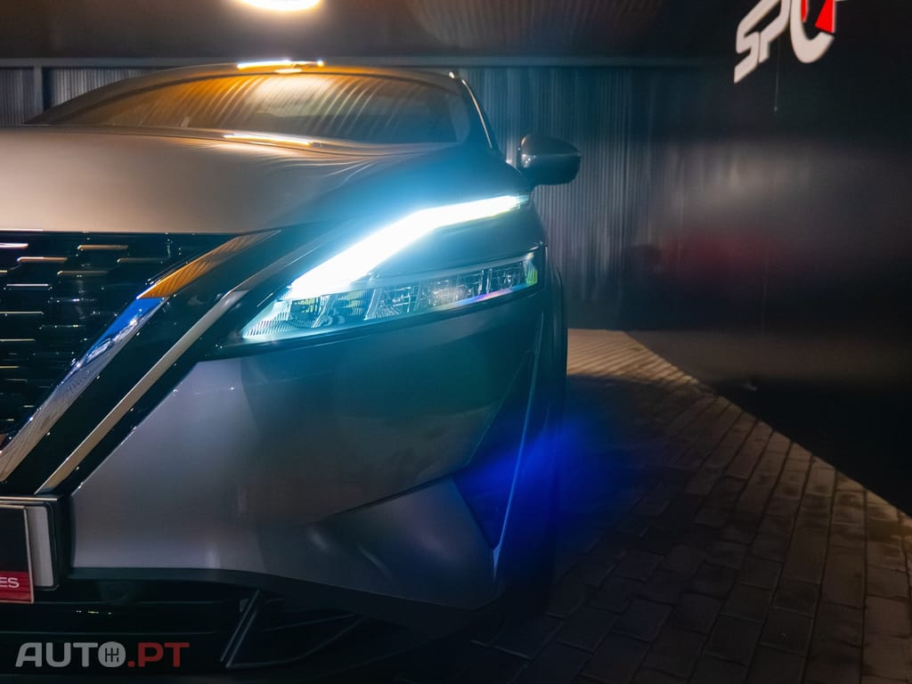 Nissan Qashqai 1.3 DIG-T Tekna SKY