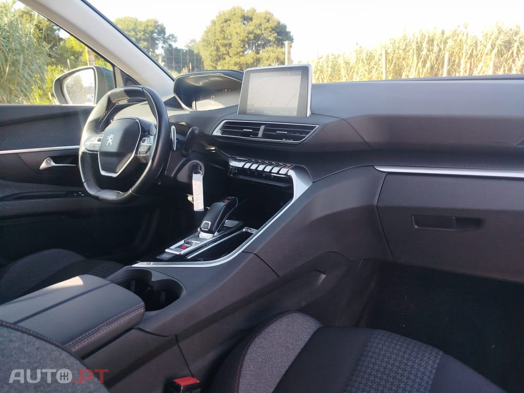 Peugeot 5008 1.6 BlueHDi Crossway EAT6