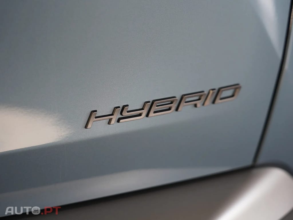 Peugeot 3008 1.2 Hybrid Allure e-DCS6