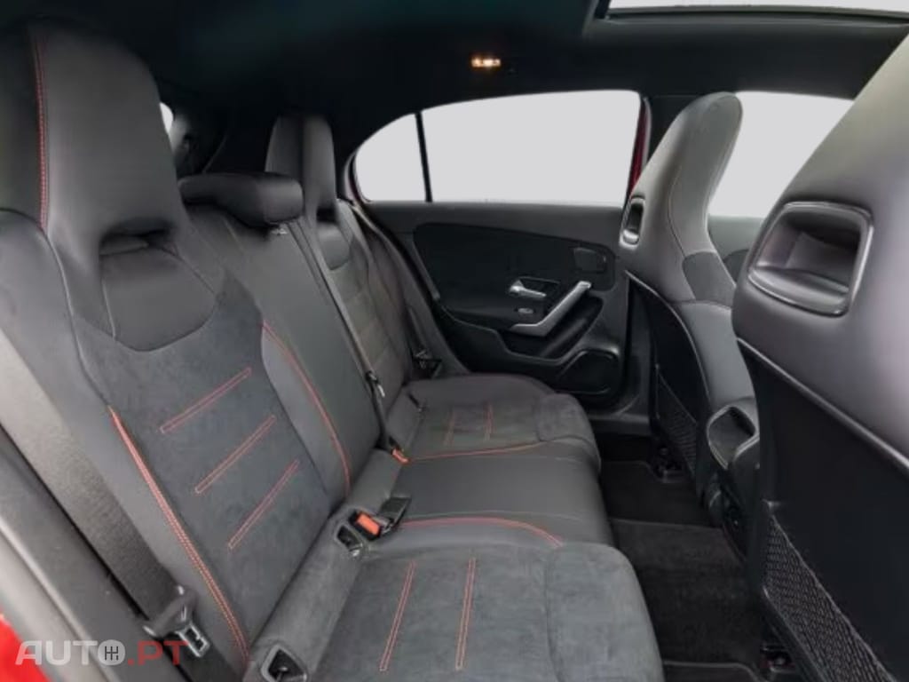 Mercedes-Benz A 250 I.V.A DEDUTIVEL e AMG