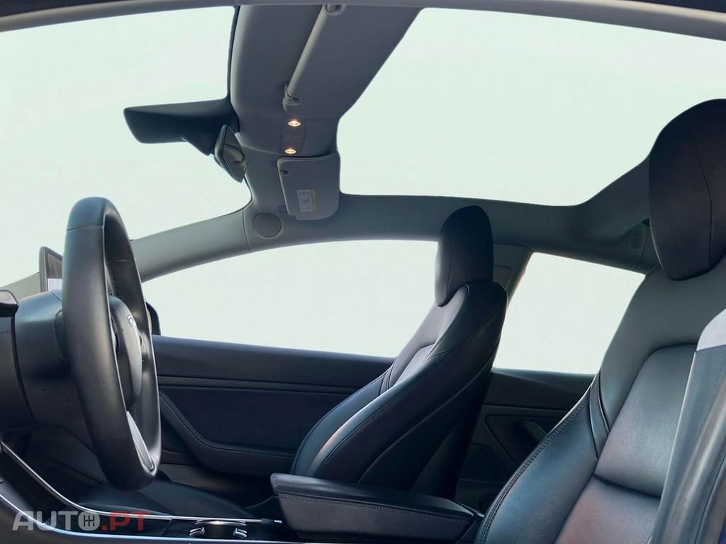 Tesla Model 3 Long-Range Dual Motor AWD