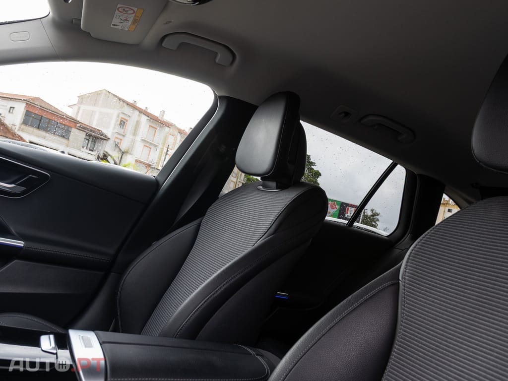 Mercedes-Benz C 300 e T 9G-TRONIC Avantgarde