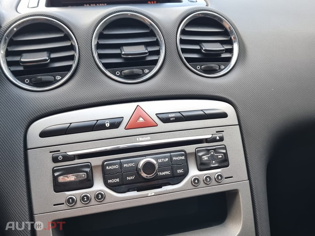 Peugeot 308 SW 1.6 HDi SE Navteq