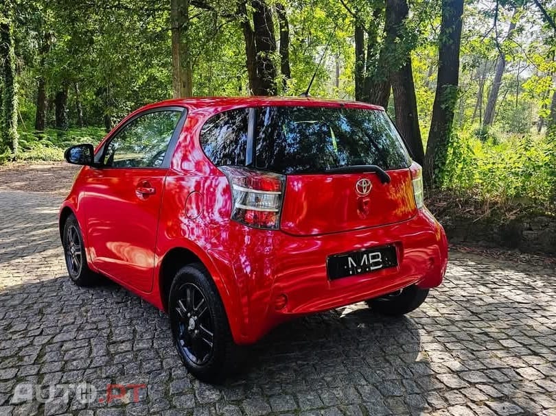 Toyota iQ 1.0 +