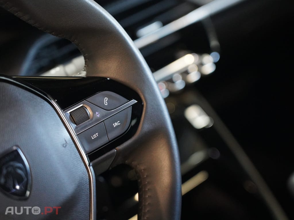 Peugeot 2008 1.2 PureTech Allure