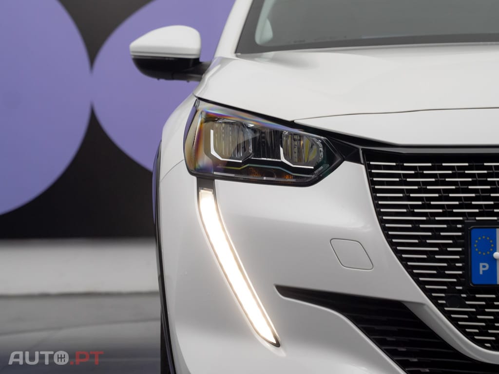 Peugeot E-208 50 kWh Active Pack