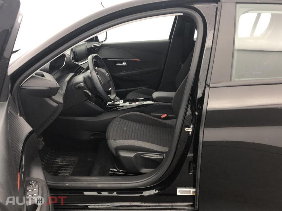 Peugeot E-208 50 kWh Active Pack