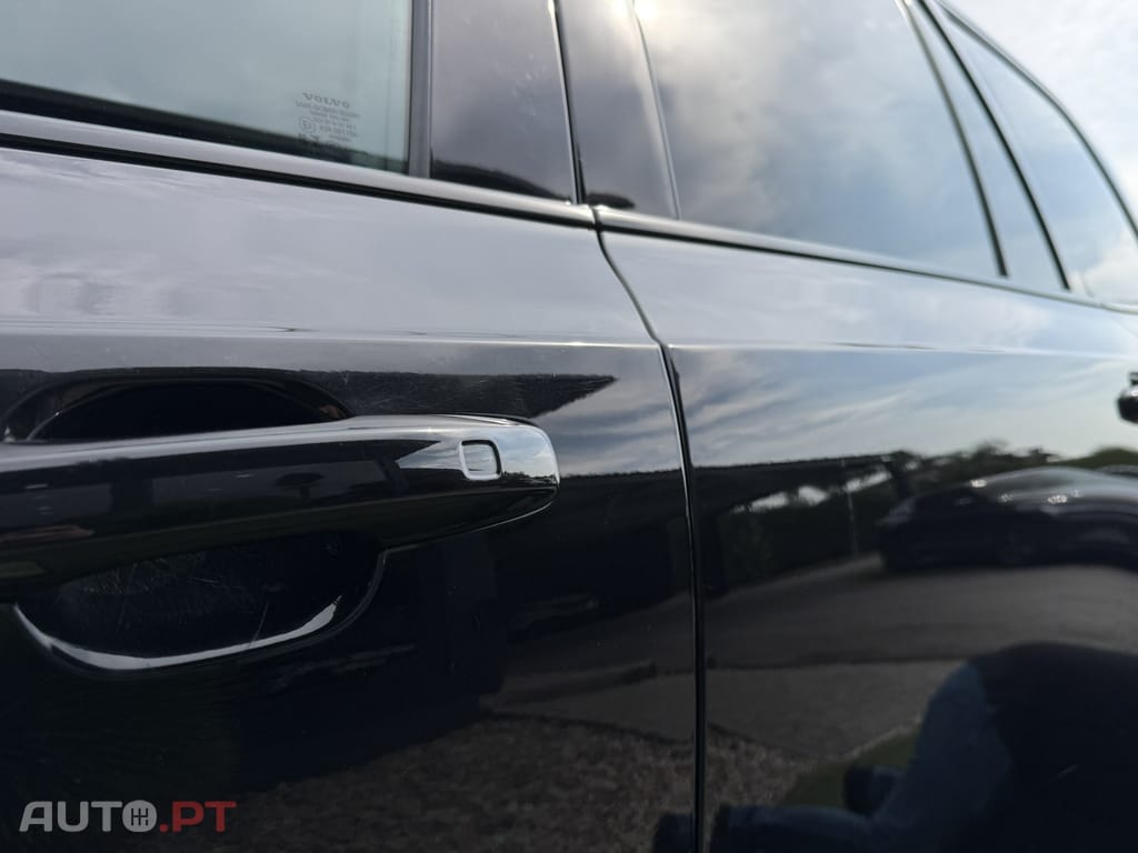 Volvo XC90 2.0 T8 PHEV R-Design AWD