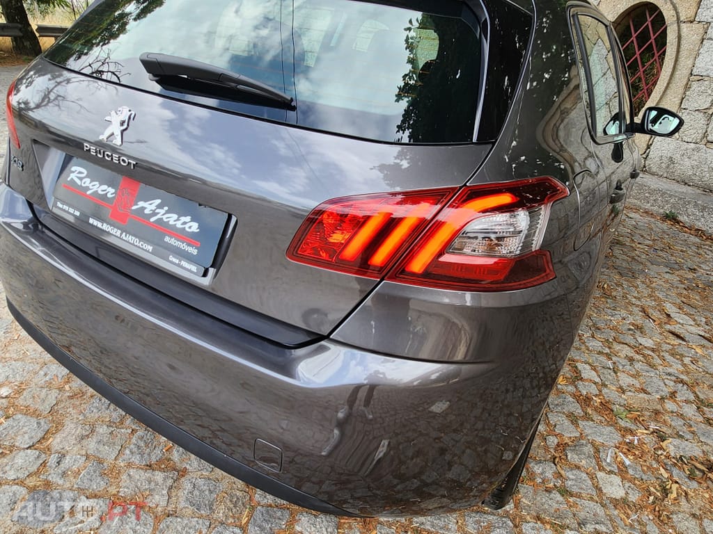 Peugeot 308 1.5 BlueHDi Business Line