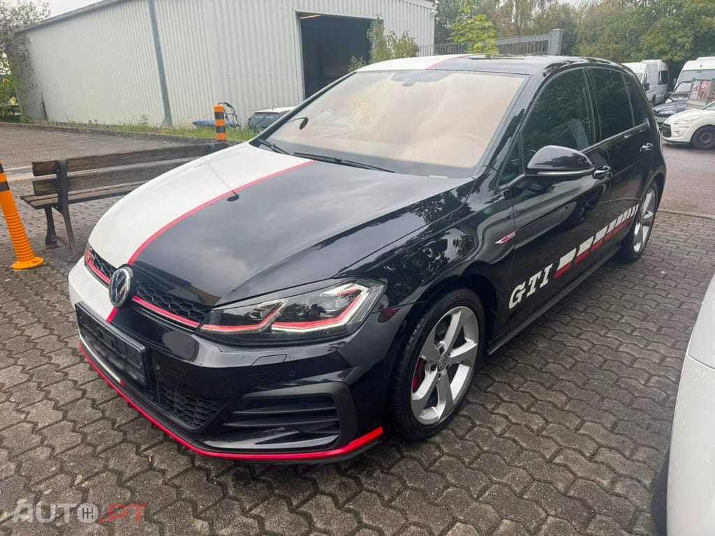 Volkswagen Golf 2.0 TSI GTI
