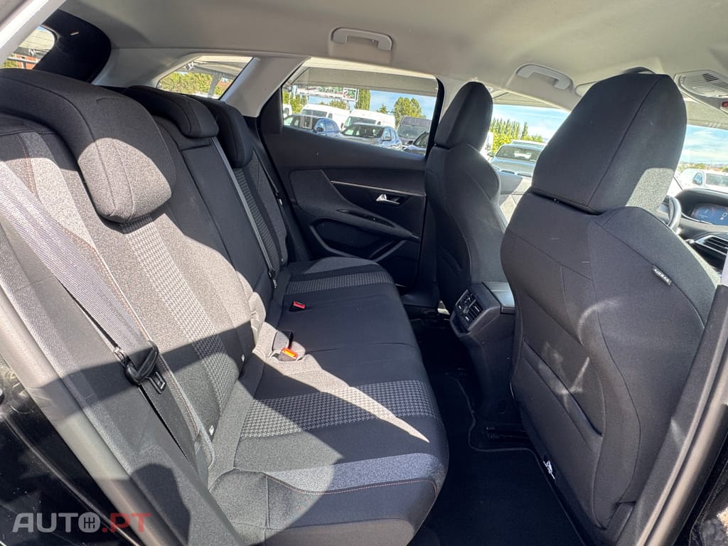Peugeot 3008 1.6 BlueHDi Style EAT6