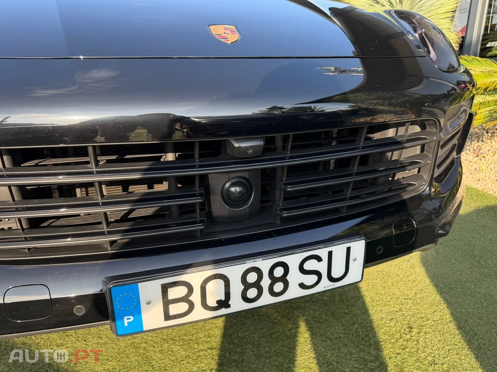 Porsche Cayenne E-Hybrid Tiptronic S