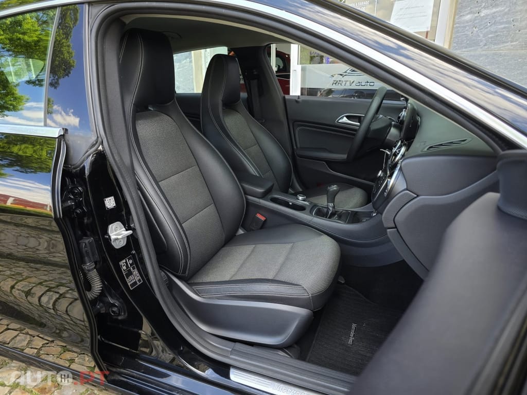 Mercedes-Benz CLA 180 d Shooting Brake