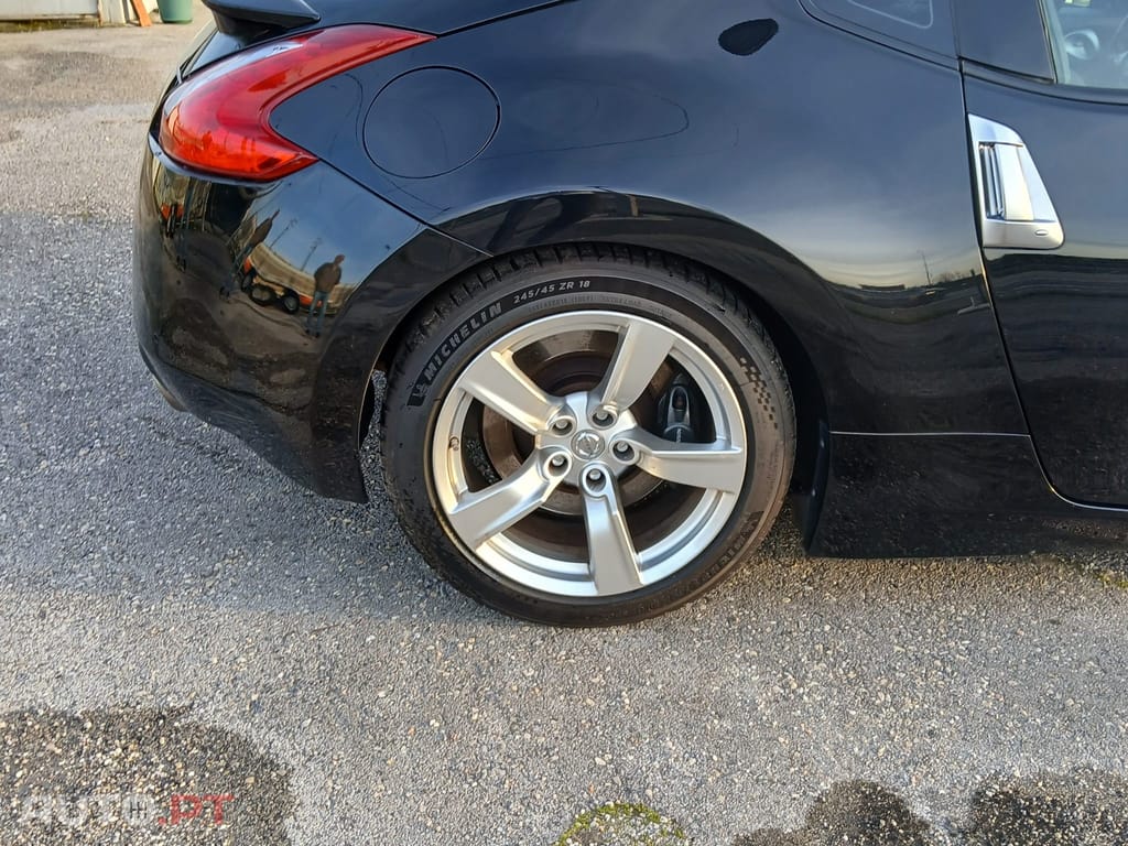 Nissan 370 Z Pack