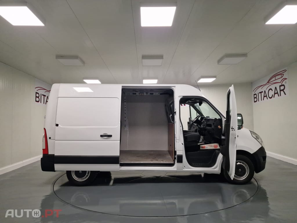 Renault Master 2.3 dCi L2H2 3.5T