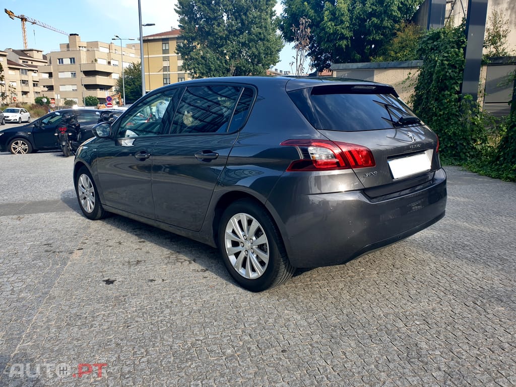 Peugeot 308 1.5 BlueHDi Style