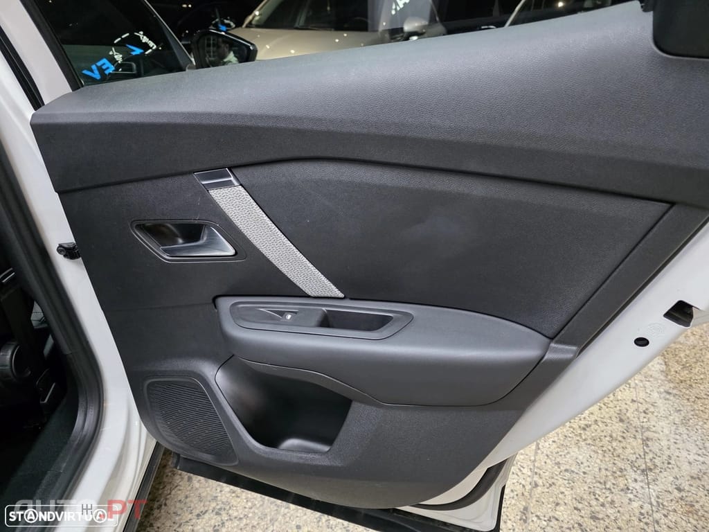 Citroen e-C4 X Shine Pack