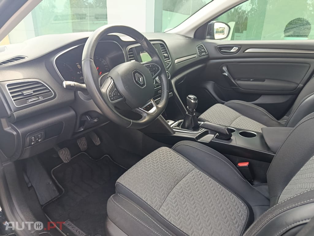 Renault Mégane 1.5 Blue dCi Limited C/PM+Pneu