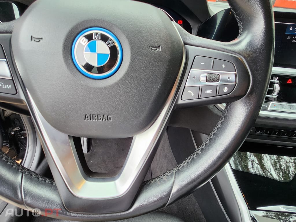BMW 320 e Line Sport Auto