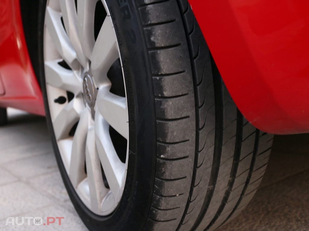 Audi A1 1.6 TDI Advance S-Tronic