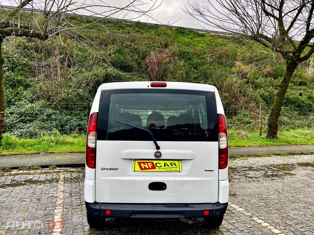 Fiat Doblo 5 Lugares