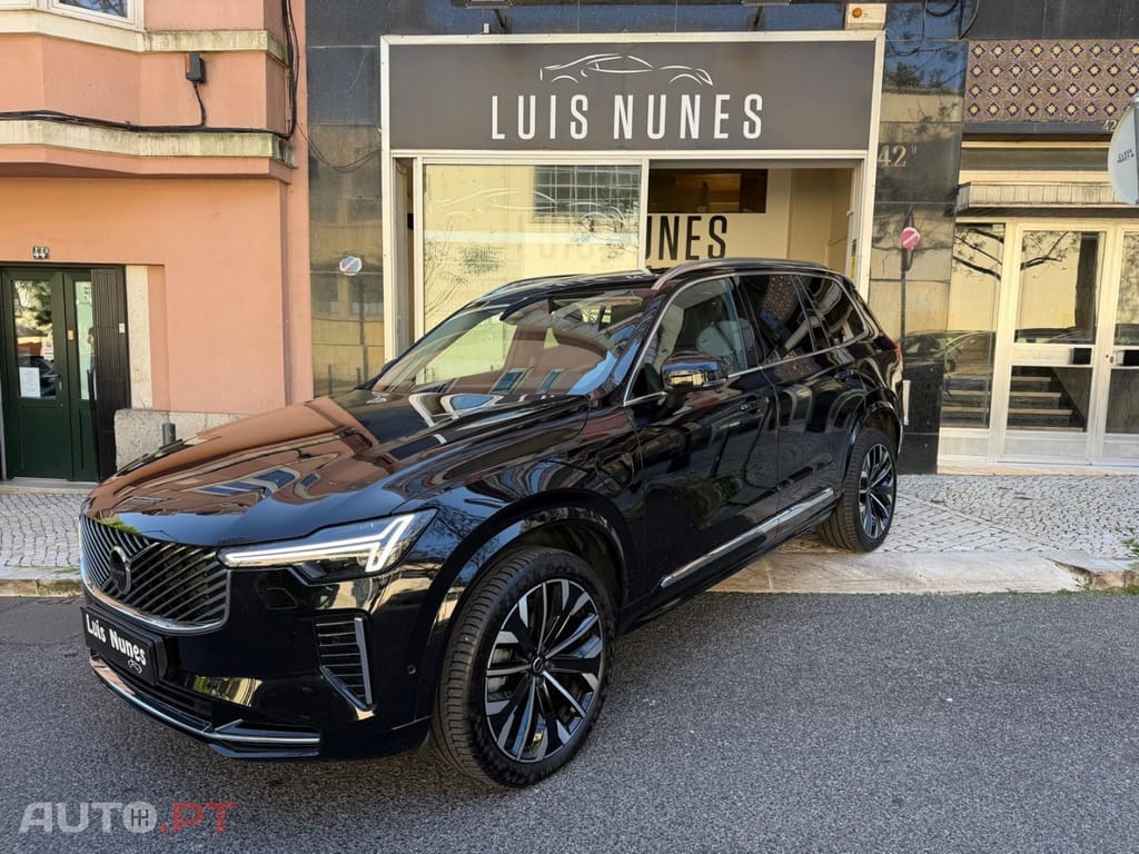 Volvo XC90 2.0 T8 PHEV Plus Dark AWD