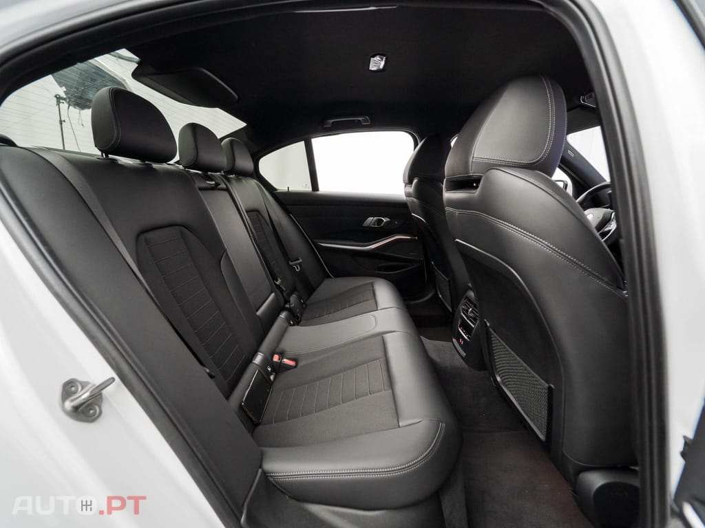 BMW 320 e Line Sport Auto